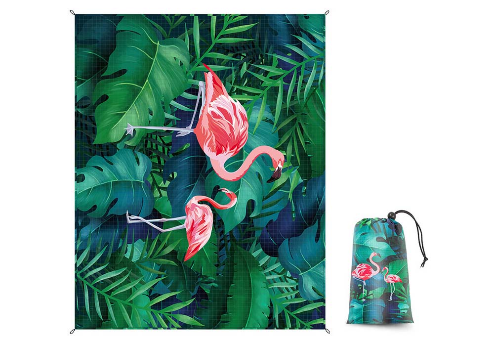 Small and Portable Waterproof Outdoor Beach Mat