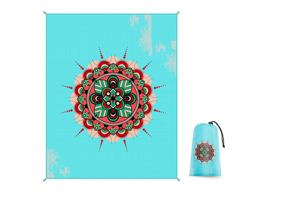 Small and Portable Waterproof Outdoor Beach Mat